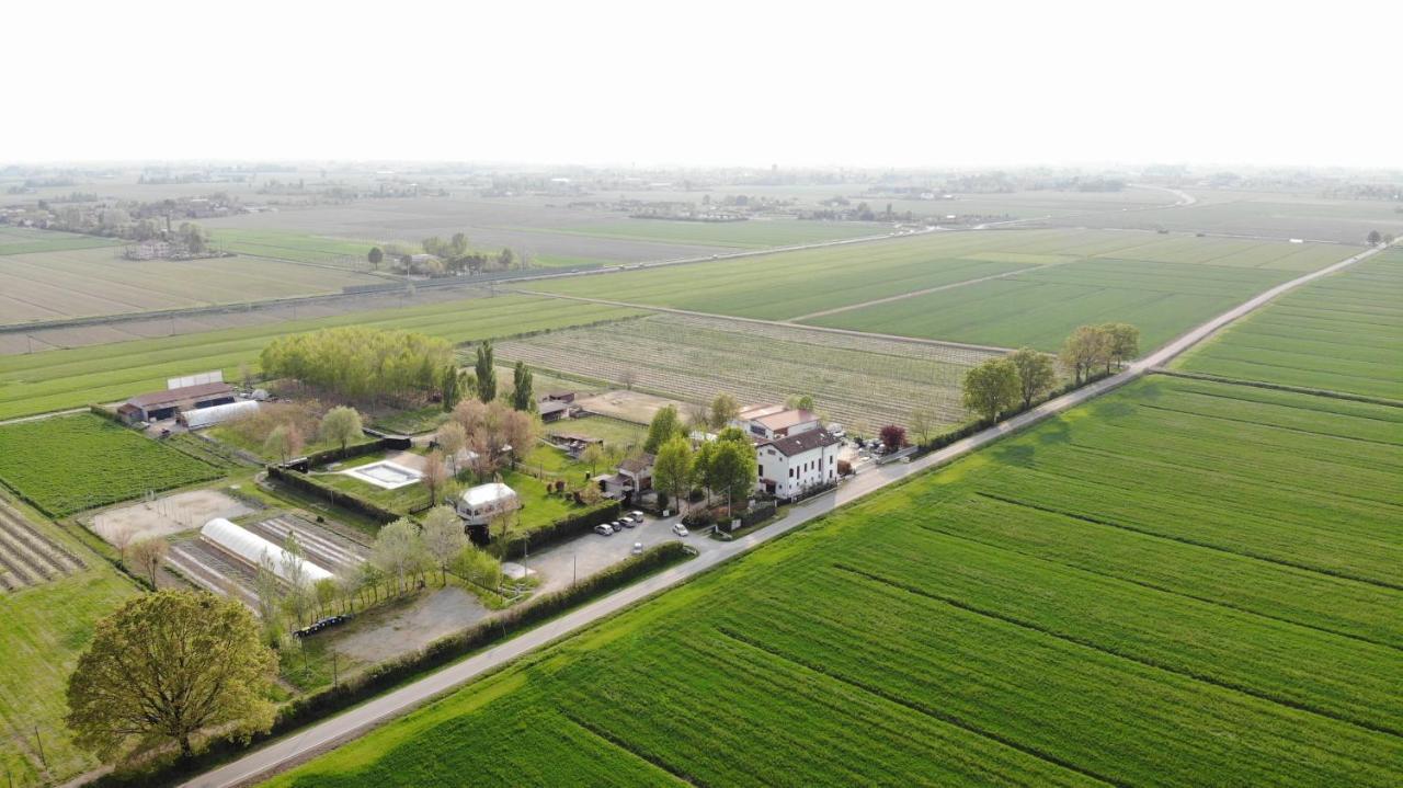 Agriturismo Casa Carpanelli Nonantola ภายนอก รูปภาพ